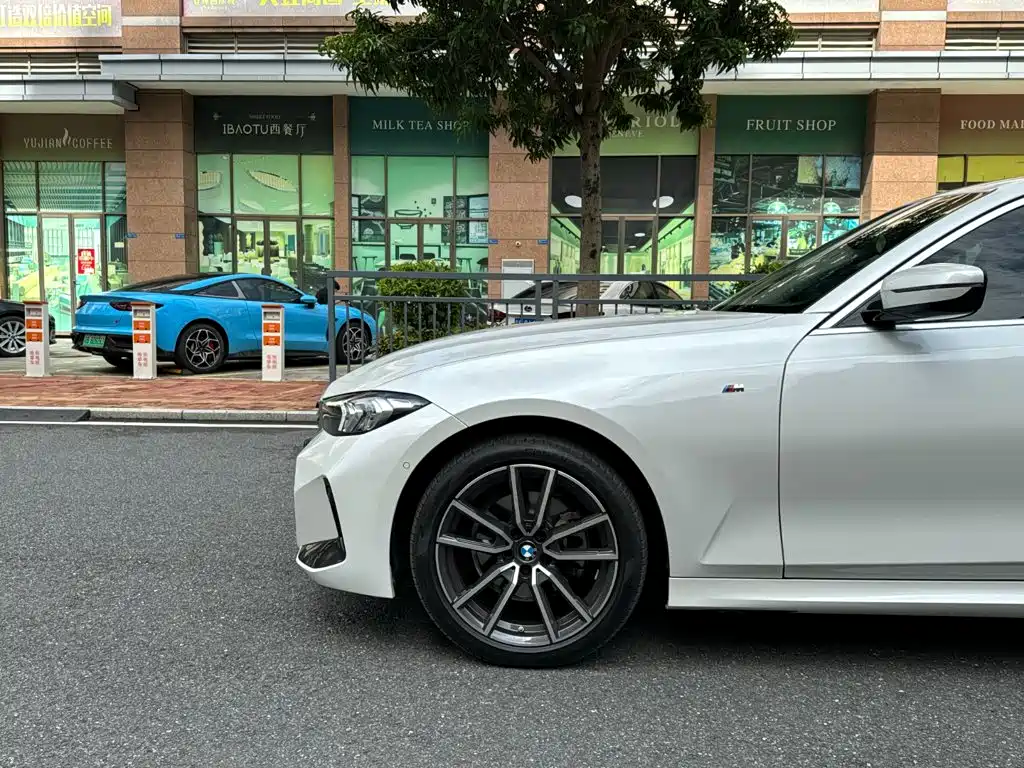 BMW 3 Series 2024