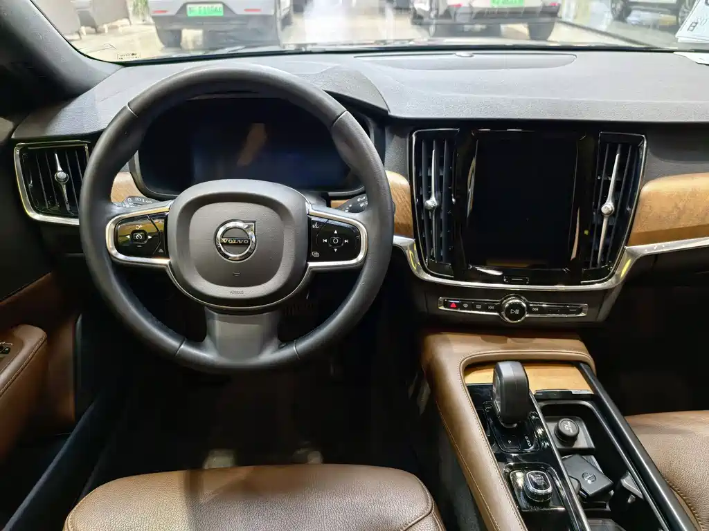 Volvo S90 2024 — фото 11