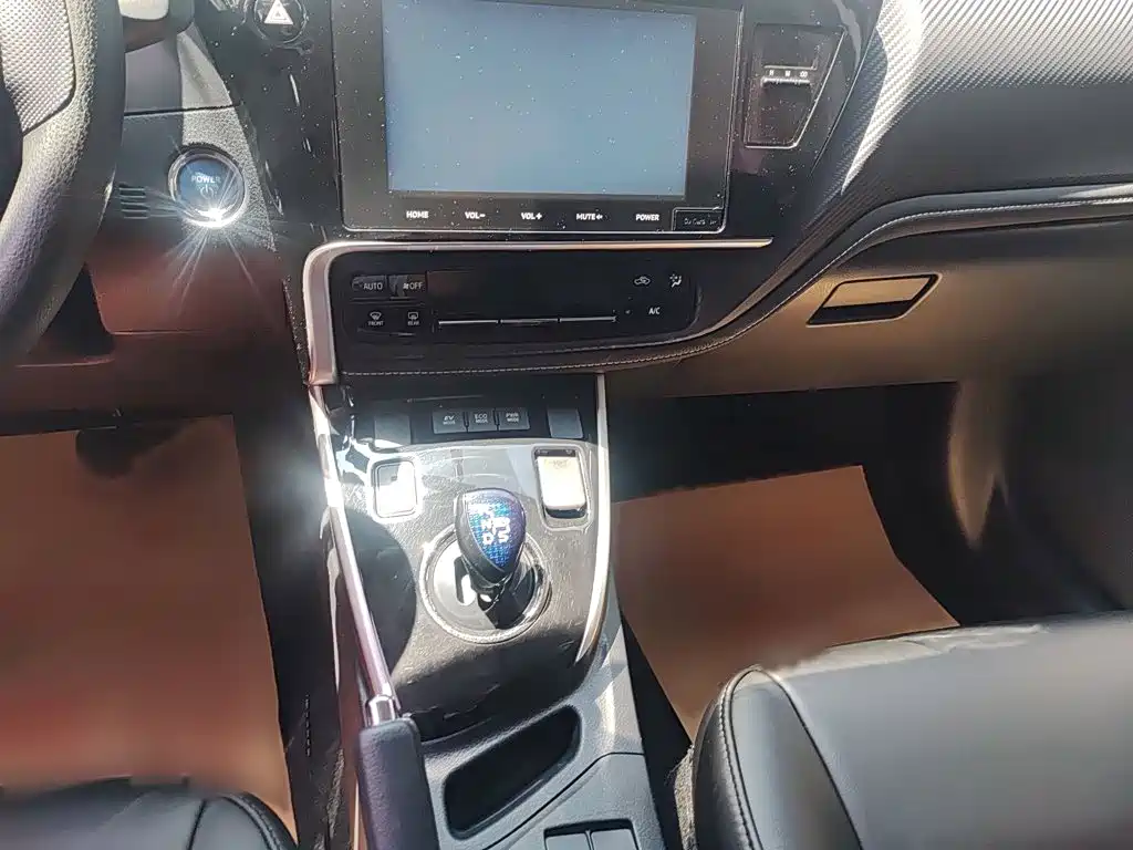 Toyota Levin 2017 — фото 16