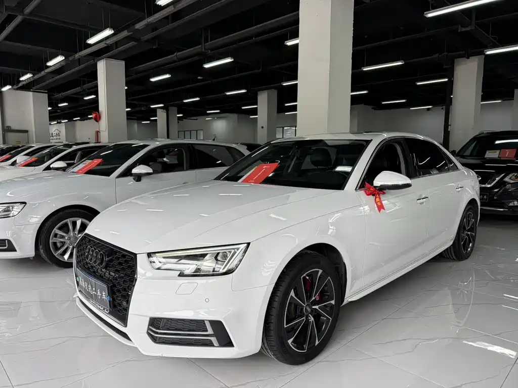Audi A4L 2018