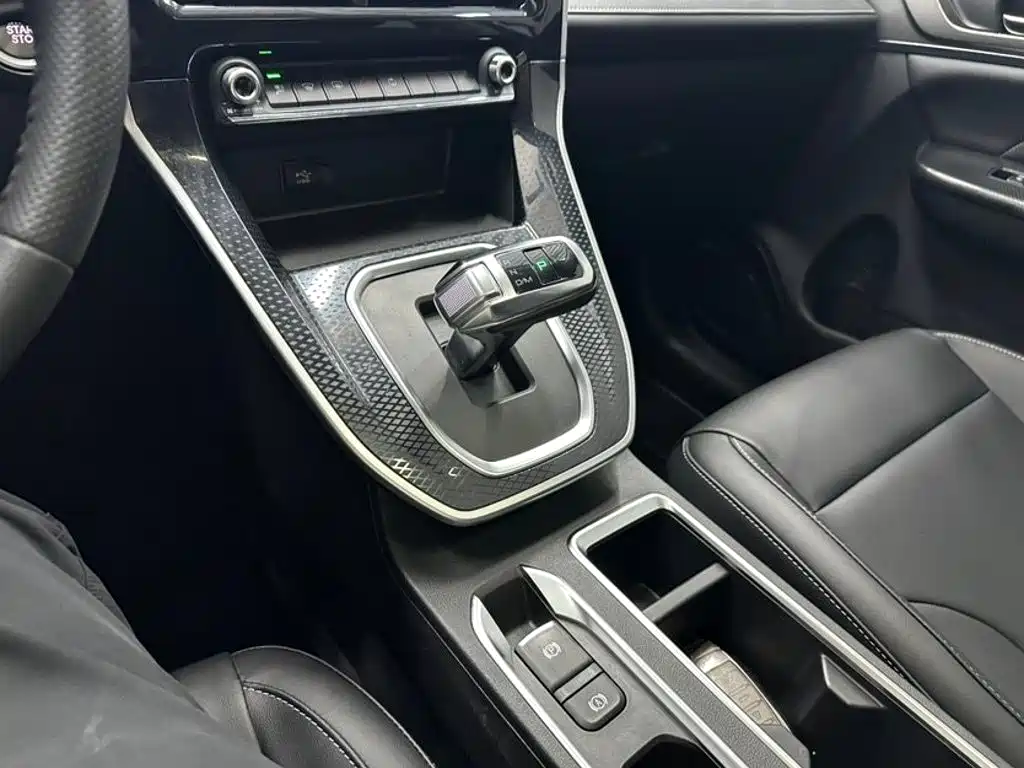 Haval M6 2023 — фото 18