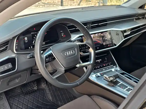 Audi A7L 2024