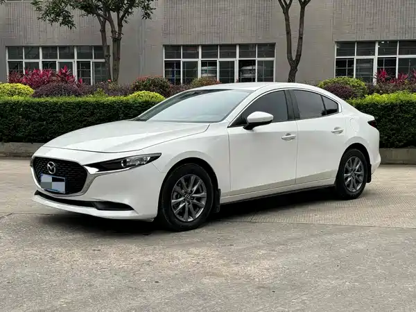 Mazda 3 Axela 2021