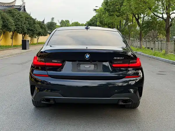 BMW 3 Series 2022
