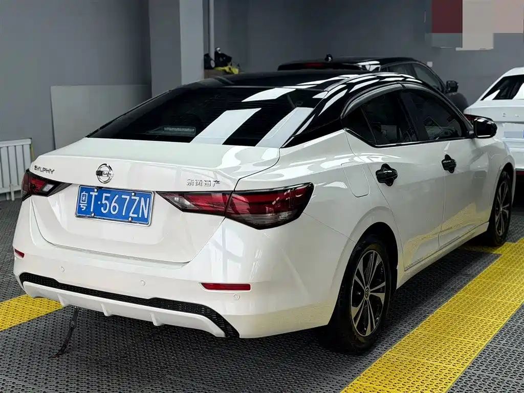 Nissan Sylphy 2022 — фото 16