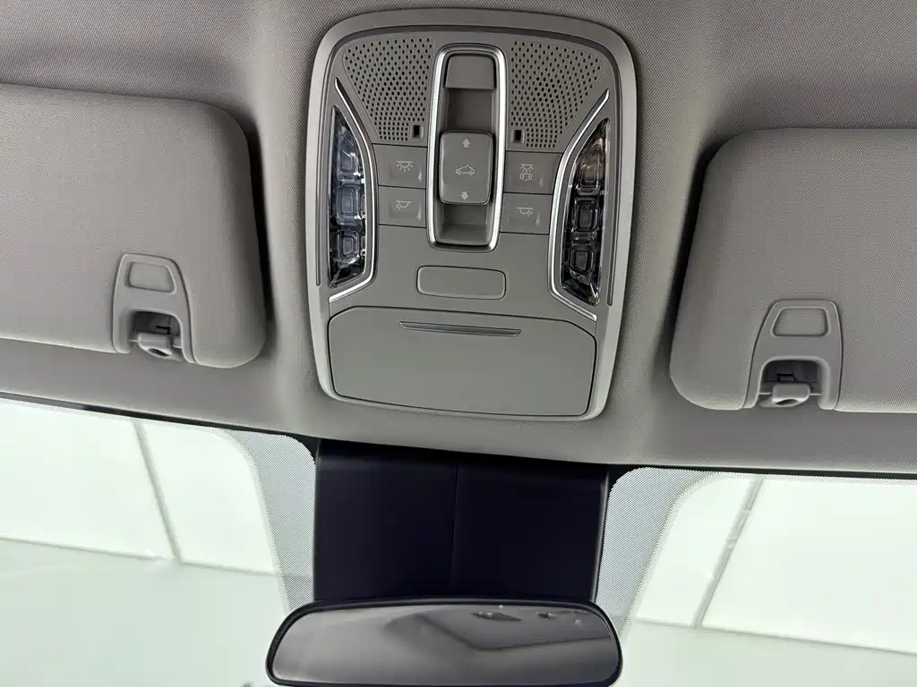 GAC Motor Trumpchi M6 2022 — фото 18