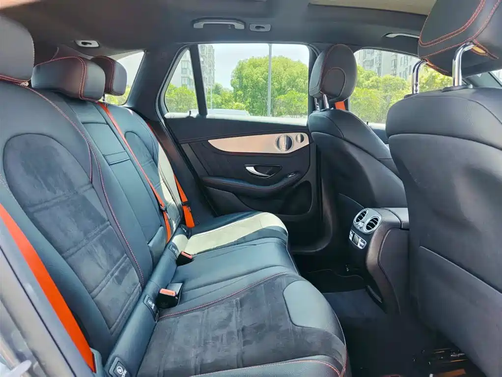 Mercedes-Benz GLC AMG 2019 — фото 16