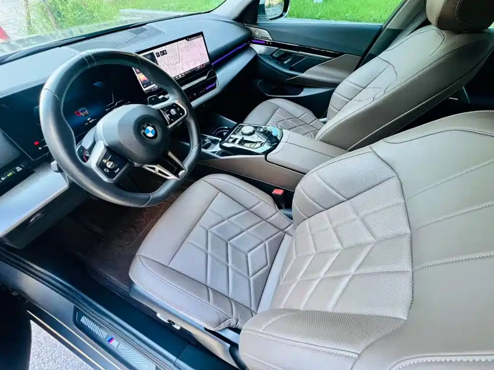 BMW 5 Series 2024 — фото 15