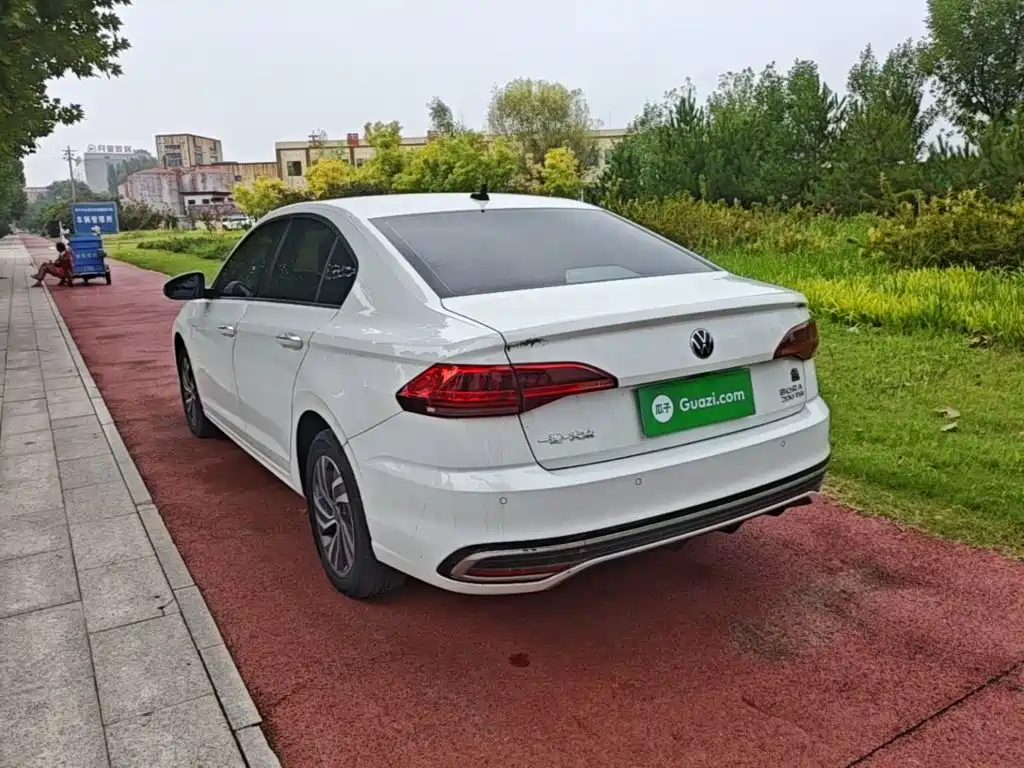 Volkswagen Bora 2023