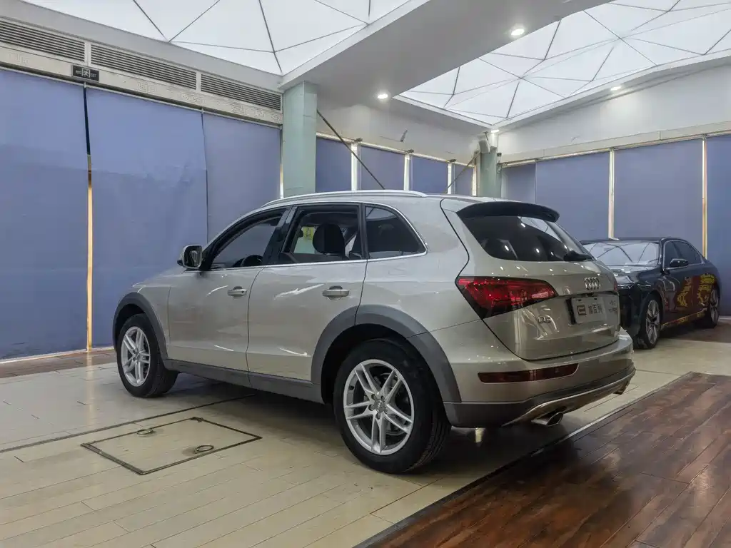 Audi Q5 2018 — фото 16