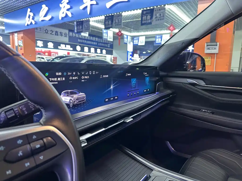 Ford Edge 2025 — фото 12