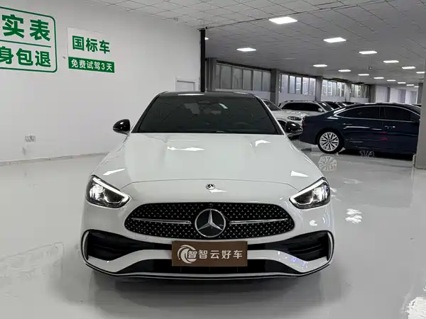 Mercedes-Benz C-Class 2025