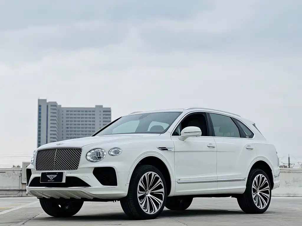 Bentley Bentayga 2022 — фото 2