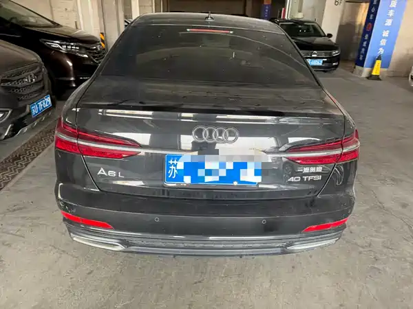 Audi A6L 2022