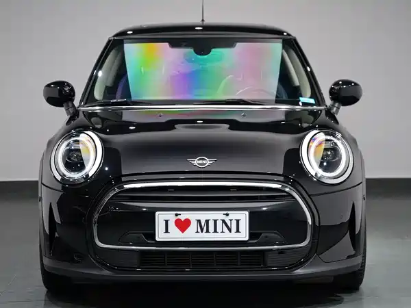 MINI MINI 2023