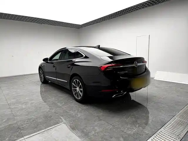 Buick LaCrosse 2023 — фото 4