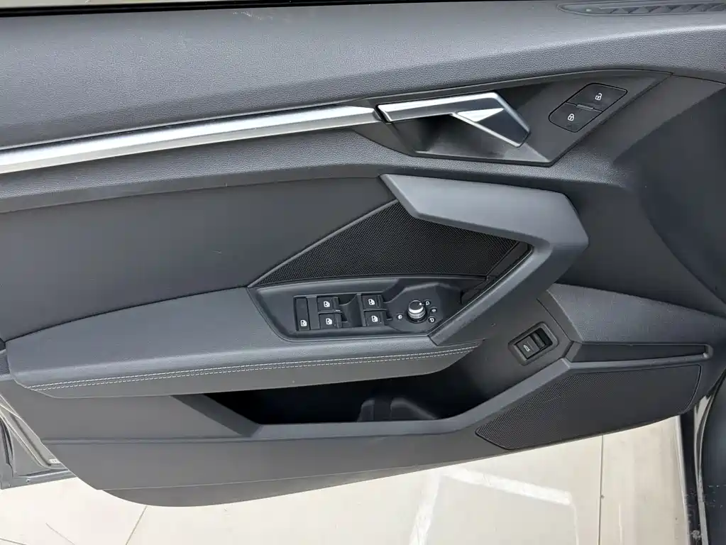 Audi A3 2022 — фото 8