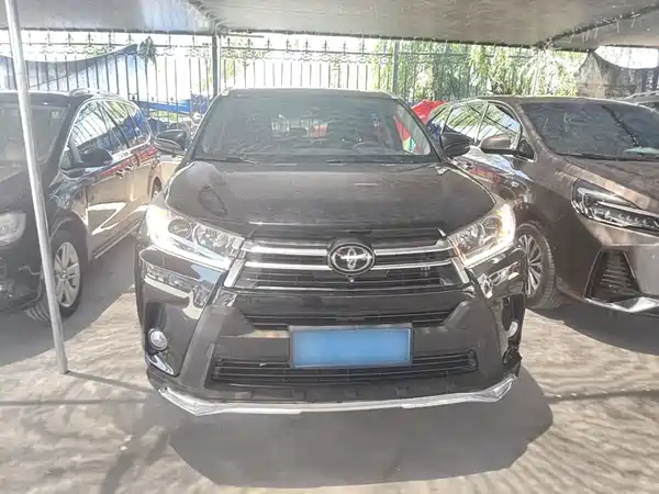 Toyota Highlander 2021