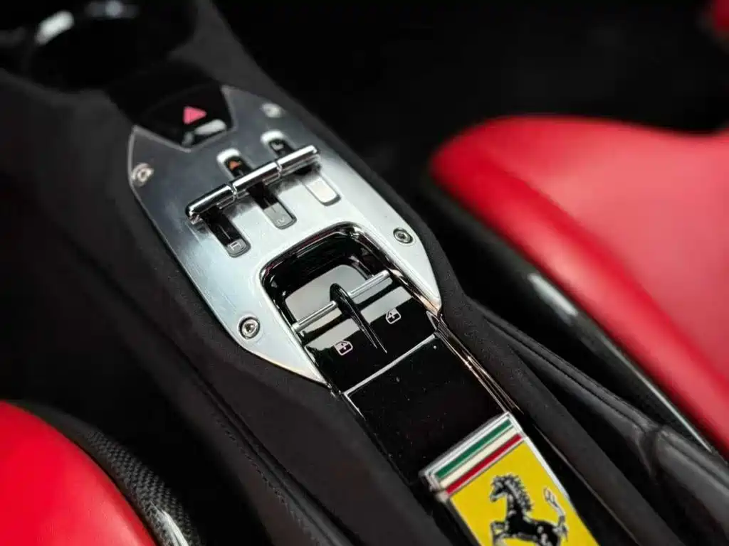 Ferrari SF90 2022 — фото 5
