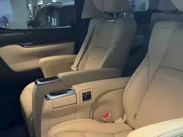 Toyota Alphard 2023