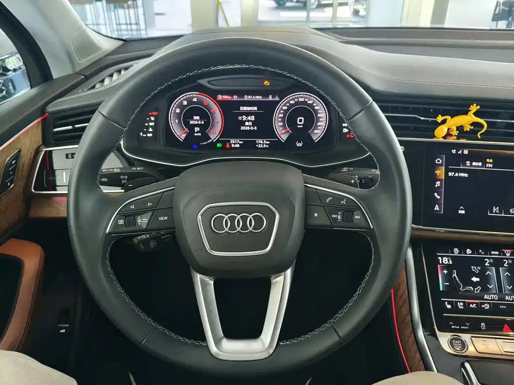 Audi Q7 2025 — фото 17