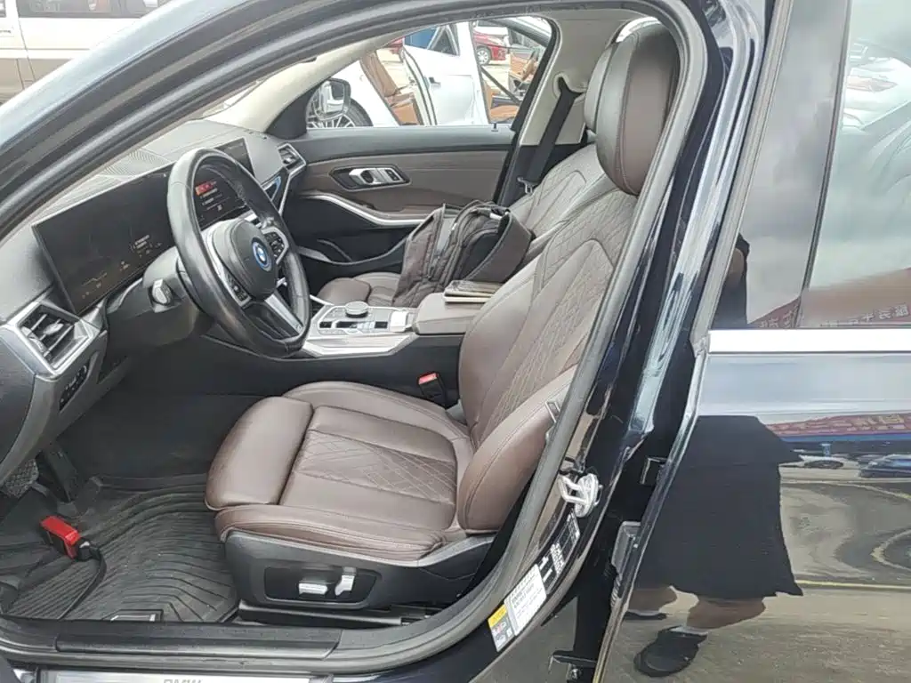 BMW i3 2022 — фото 15