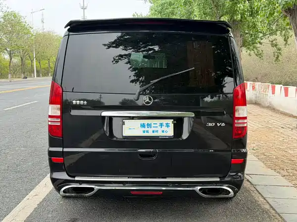 Mercedes-Benz Viano 2013