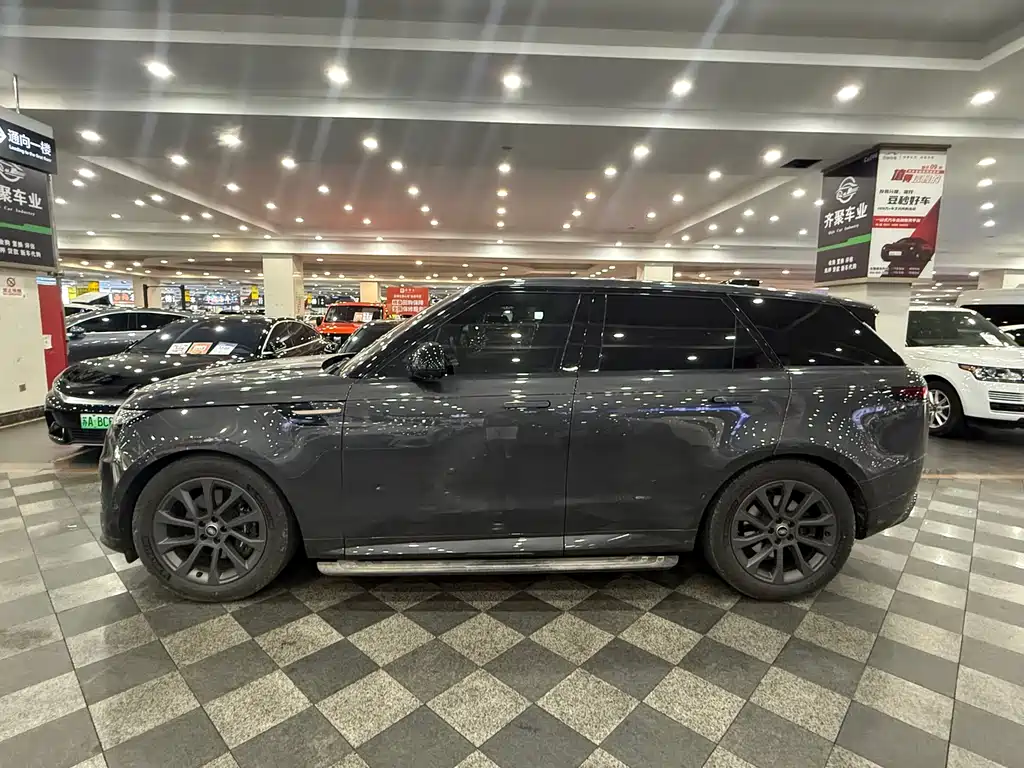 Land Rover Range Rover Sport 2023 — фото 3