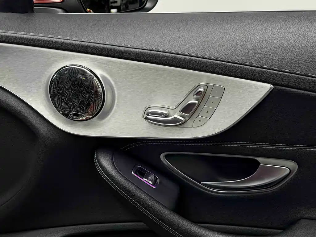 Mercedes-Benz C-Class 2019 — фото 26