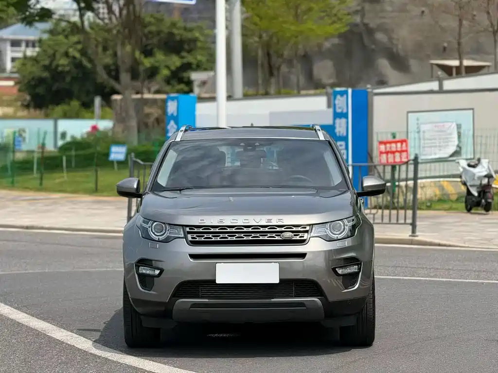 Land Rover Discovery Sport 2017 — фото 2