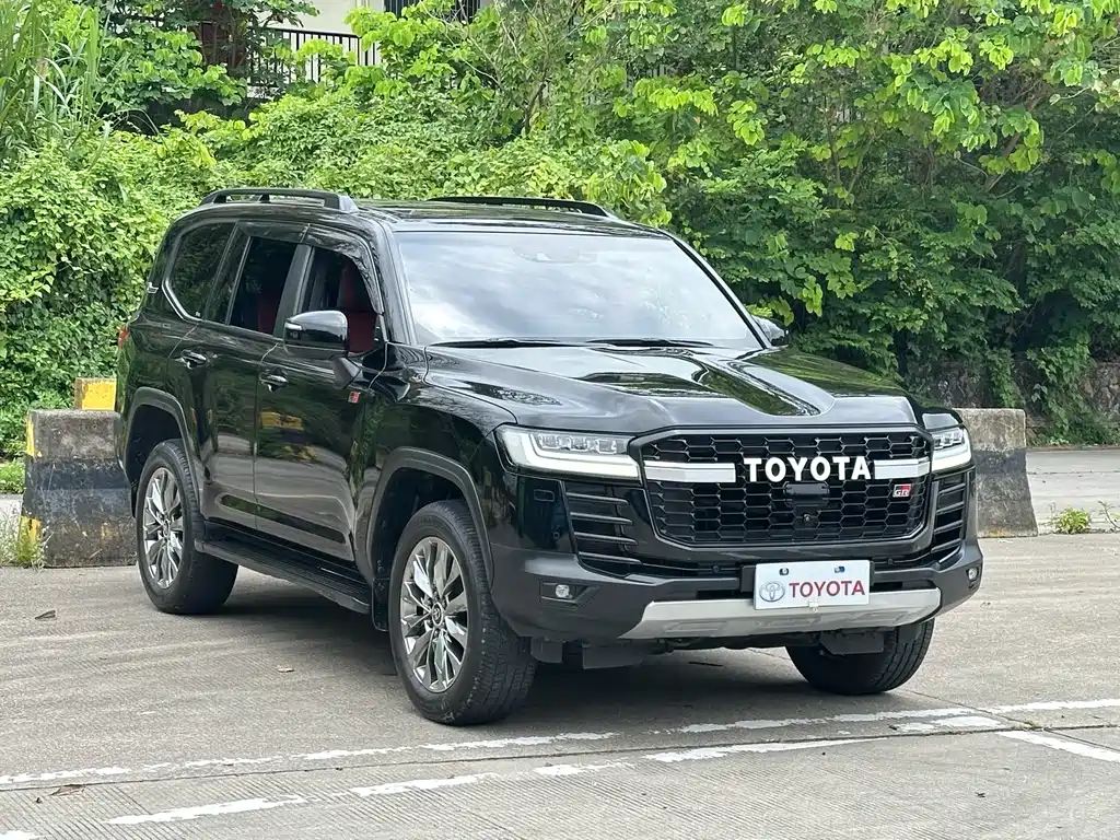 Toyota Land Cruiser 2023 — фото 3