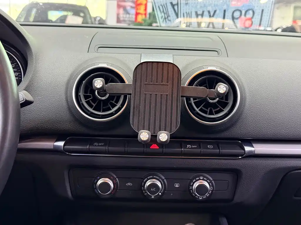Audi A3 2020 — фото 12