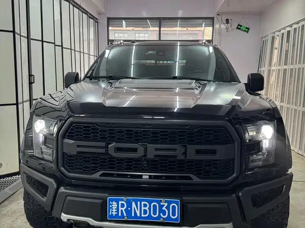 Ford F-150 Raptor 2018