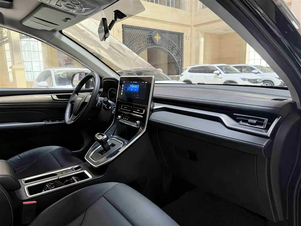 Haval M6 2023 — фото 12
