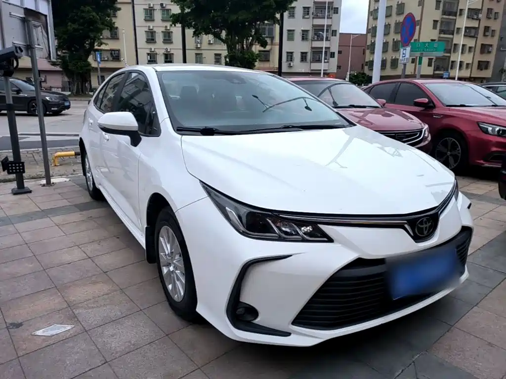 Toyota Corolla 2021 — фото 4