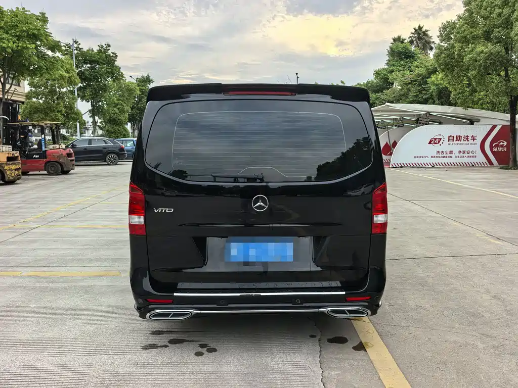 Mercedes-Benz Vito 2023 — фото 4