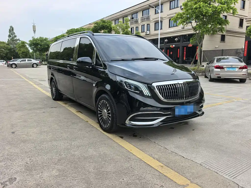 Mercedes-Benz Vito 2023 — фото 2