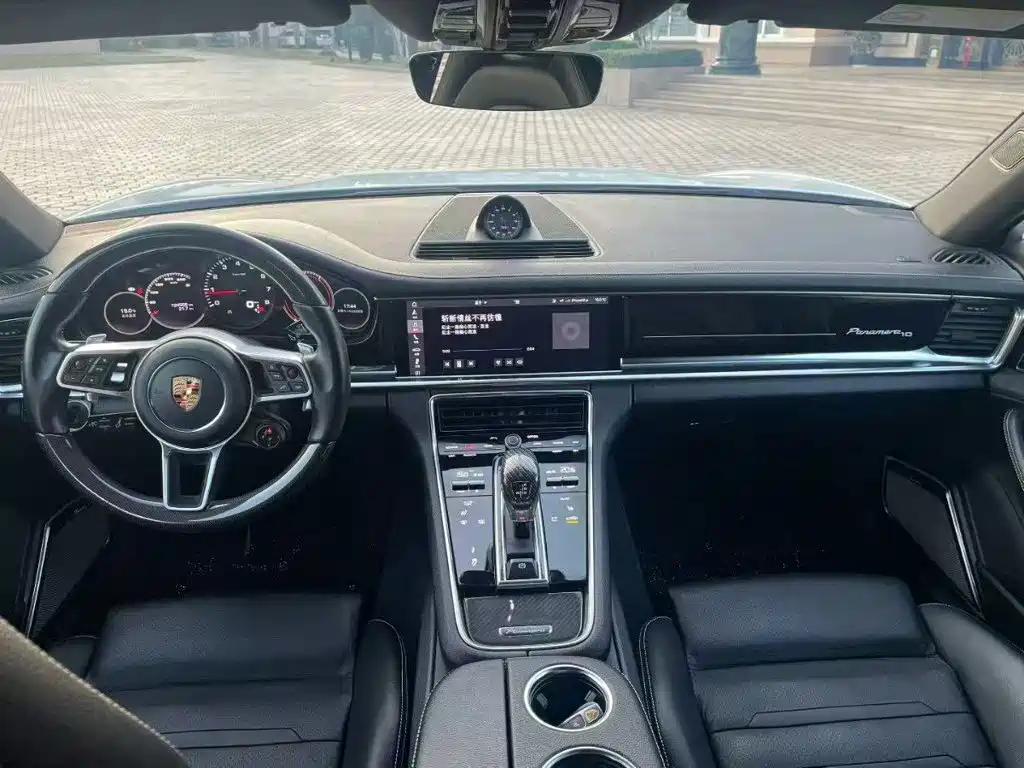 Porsche Panamera 2020 — фото 5