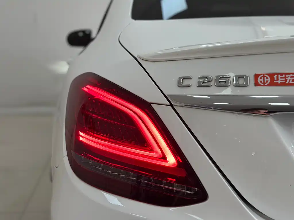 Mercedes-Benz C-Class 2020 — фото 19