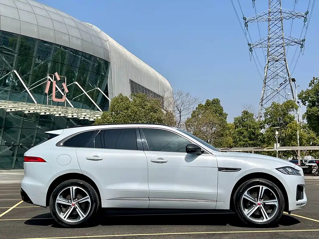 Jaguar F-PACE 2021 — фото 7