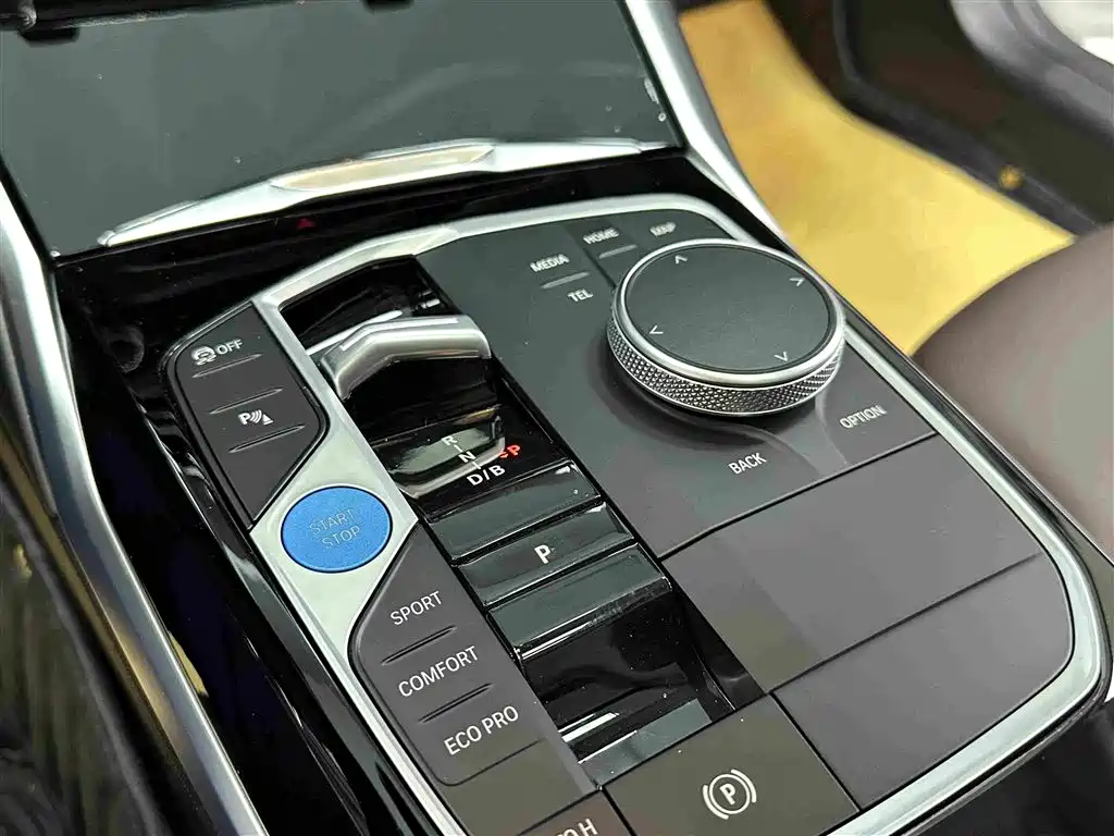 BMW i3 2024 — фото 14