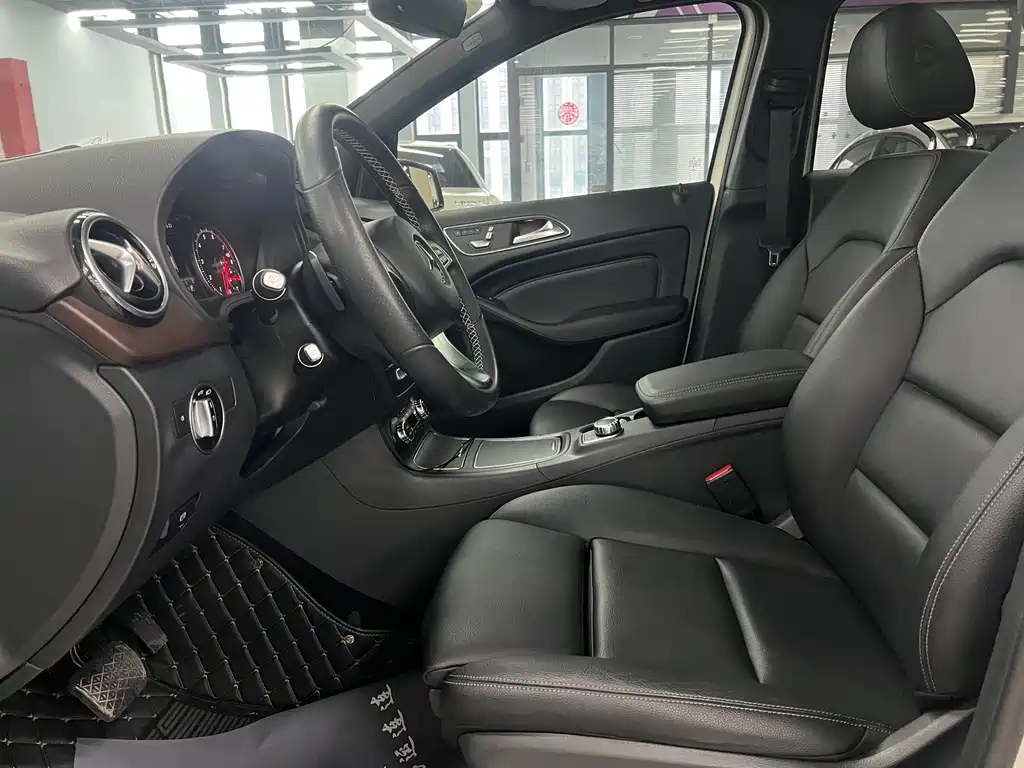 Mercedes-Benz B-Class 2018 — фото 8