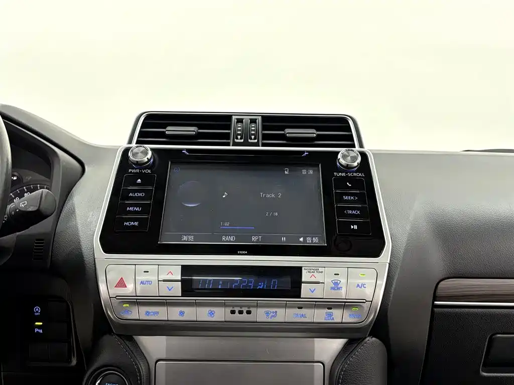Toyota Prado 2020 — фото 16