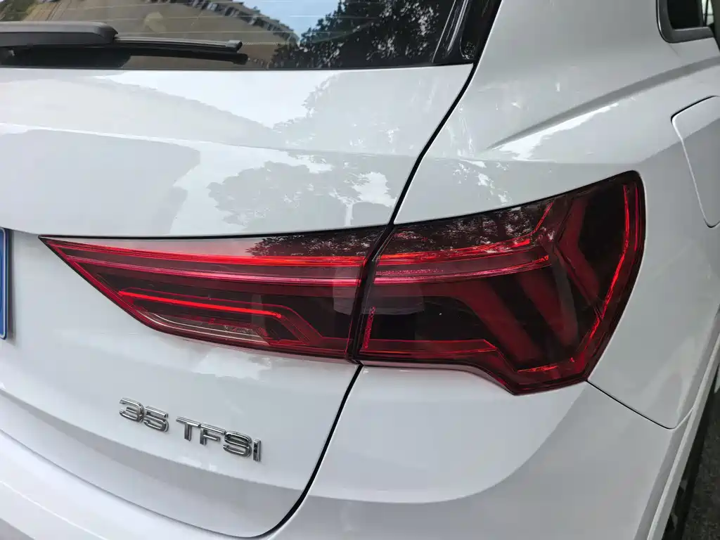 Audi Q3 2021 — фото 21