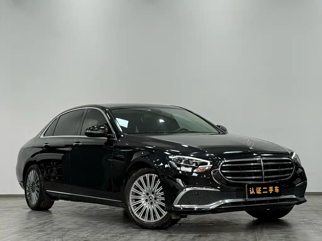 Mercedes-Benz E-Class 2022 — фото 3