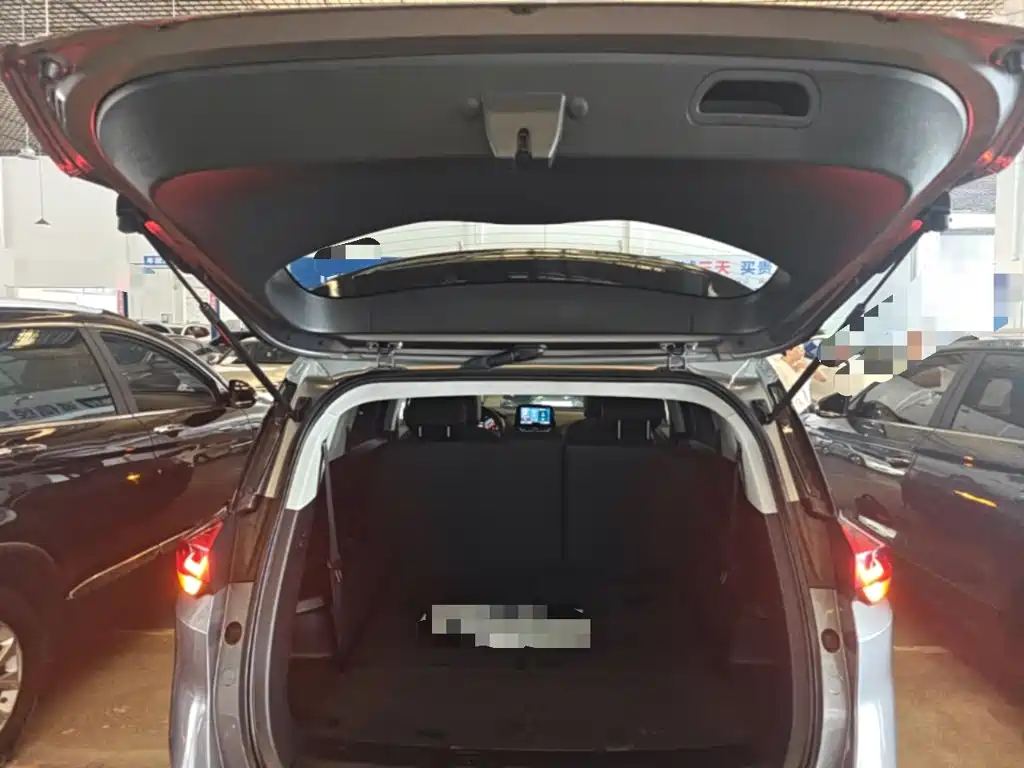 Chevrolet Orlando 2021 — фото 19