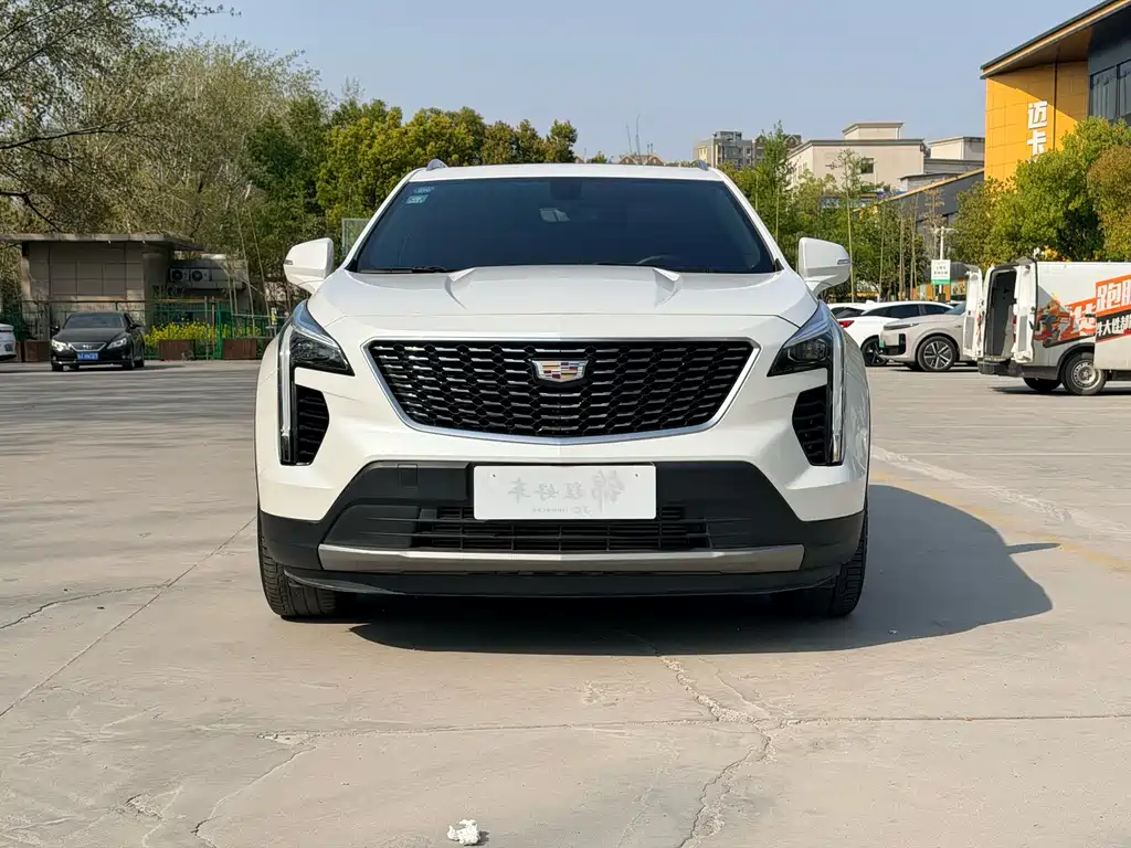 Cadillac XT4 2019 — фото 2
