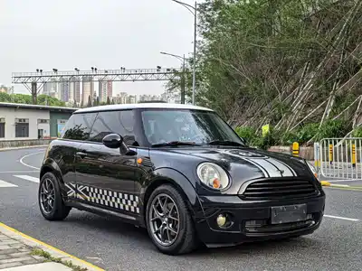 MINI MINI 2007