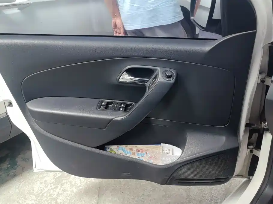 Volkswagen Polo 2014
