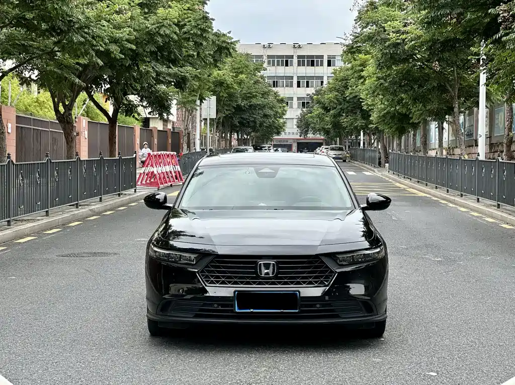 Honda Accord 2023 — фото 2